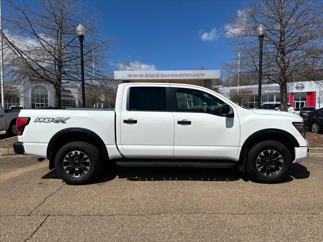 2024 Nissan TITAN Crew Cab PRO-4X 4x4