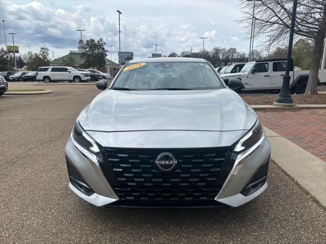 2024 Nissan Altima SV FWD
