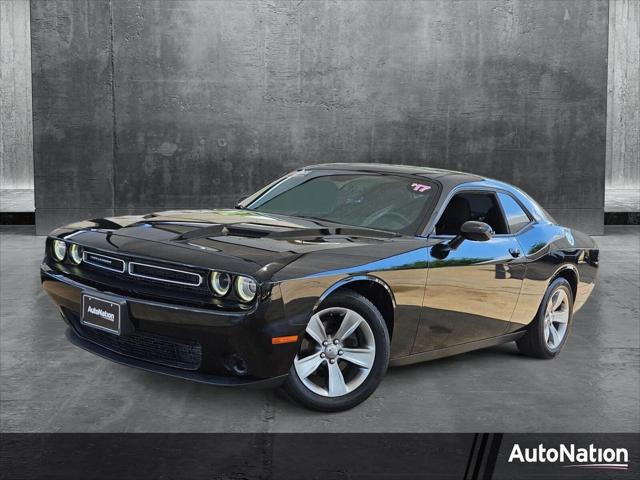 2017 Dodge Challenger SXT