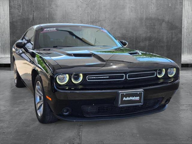 2017 Dodge Challenger SXT