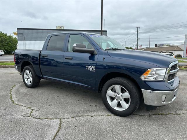 2022 RAM 1500 Classic Tradesman Crew Cab 4x4 57 Box