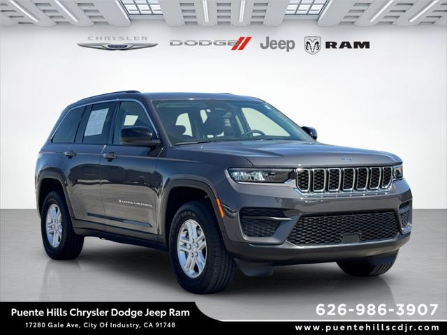 2023 Jeep Grand Cherokee Laredo 4x4