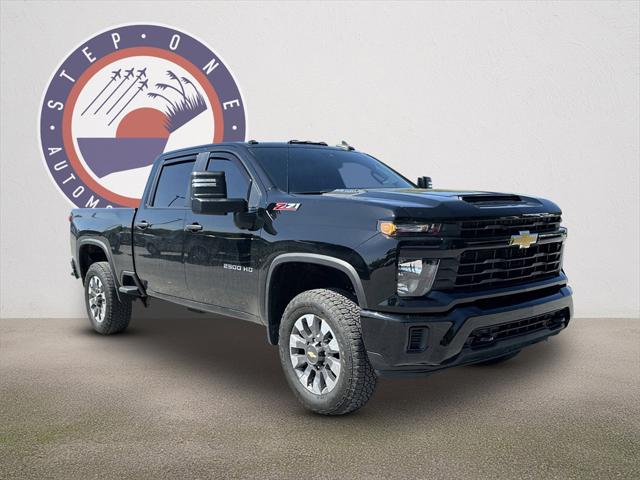 2024 Chevrolet Silverado 2500HD 4WD Crew Cab Standard Bed Custom