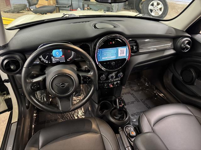 2022 MINI Hardtop Cooper