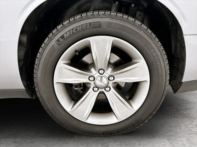 2017 Dodge Challenger SXT