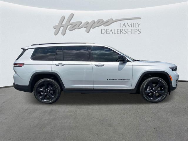 2023 Jeep Grand Cherokee L Altitude 4x2