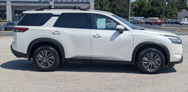 2022 Nissan Pathfinder SV 4WD