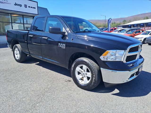 2024 RAM 1500 Classic SLT Quad Cab 4x4 64 Box