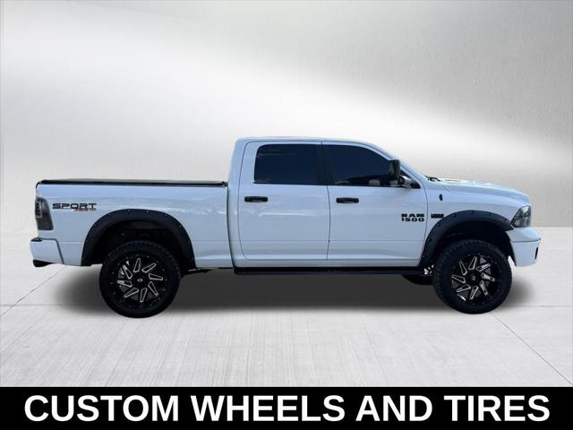 2019 RAM 1500 Classic SLT Crew Cab 4x2 64 Box