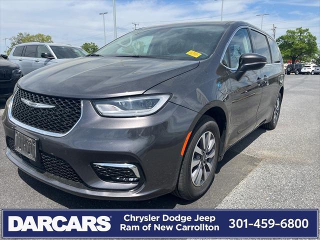 2023 Chrysler Pacifica Hybrid Touring L