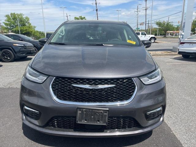 2023 Chrysler Pacifica Hybrid Touring L
