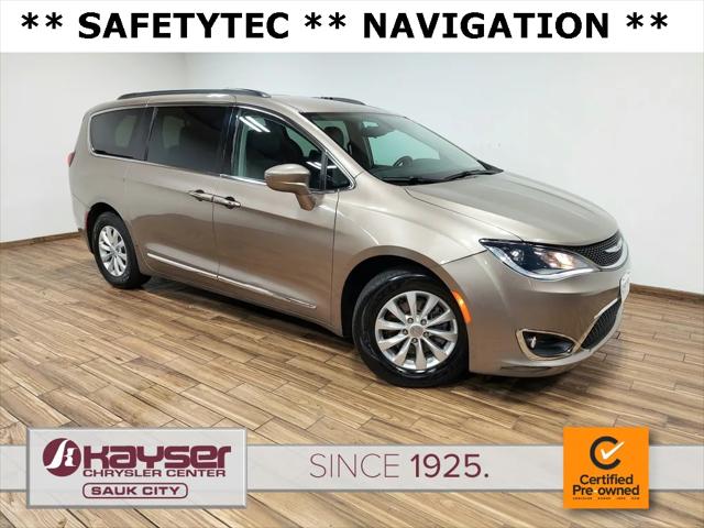 2017 Chrysler Pacifica Touring-L