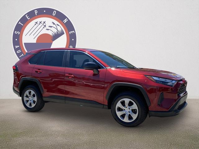 2023 Toyota RAV4 LE