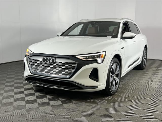 2024 Audi Q8 e-tron Premium Plus quattro