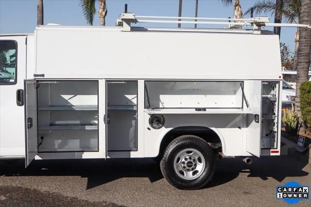 2021 GMC Savana Cutaway Work Van