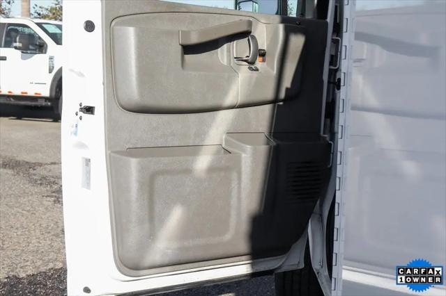 2021 GMC Savana Cutaway Work Van