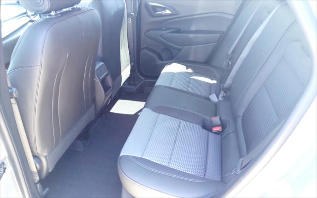 2025 Chevrolet Trax FWD LT