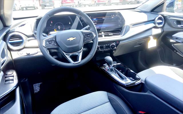 2025 Chevrolet Trax FWD LT