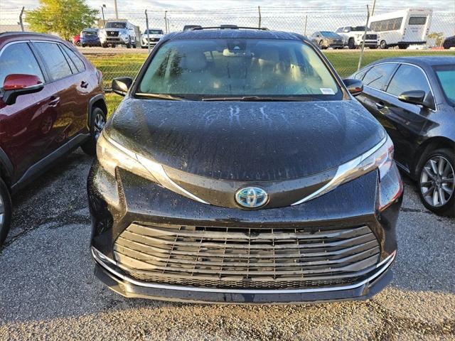 2021 Toyota Sienna XLE