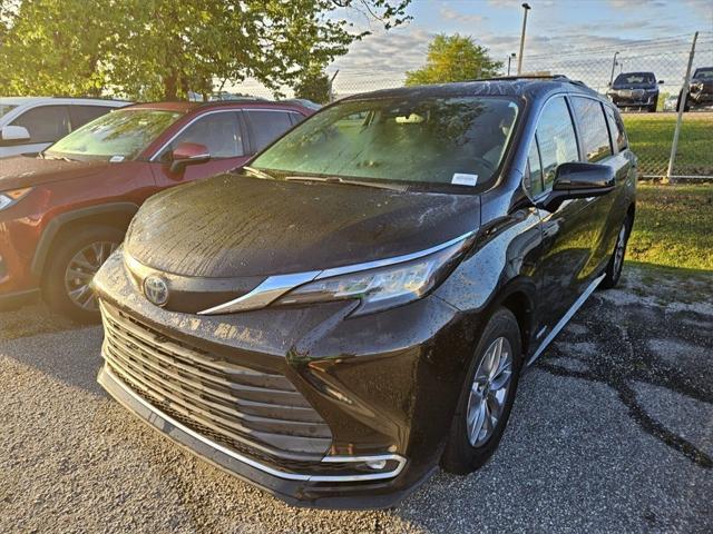 2021 Toyota Sienna XLE