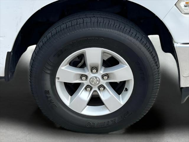 2023 RAM 1500 Classic SLT Crew Cab 4x4 57 Box