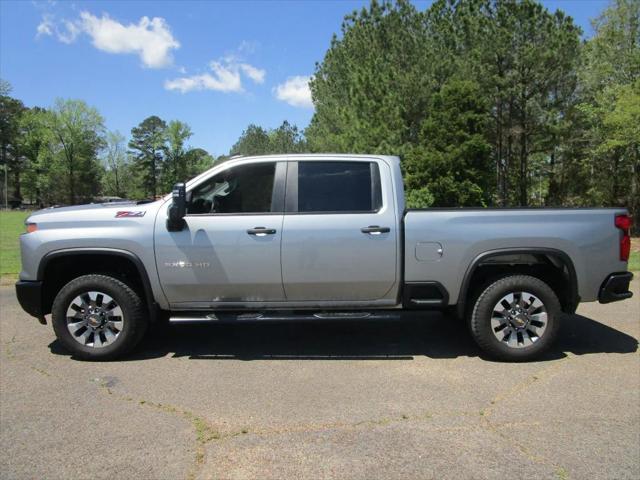 2024 Chevrolet Silverado 2500HD 4WD Crew Cab Standard Bed Custom
