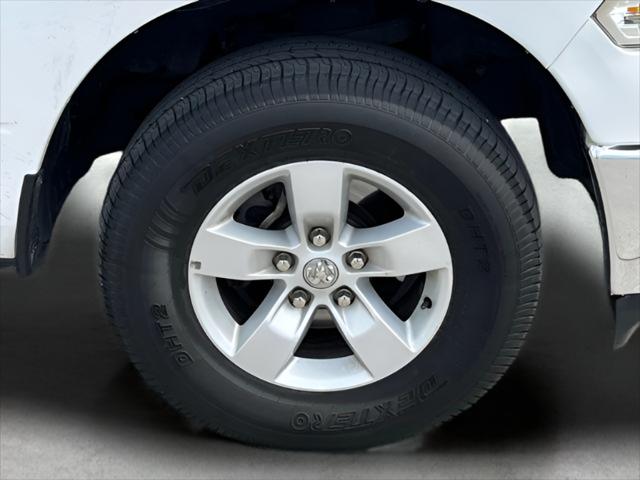 2023 RAM 1500 Classic SLT Crew Cab 4x4 57 Box