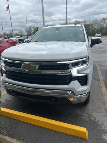 2023 Chevrolet Silverado 1500 4WD Crew Cab Standard Bed LT