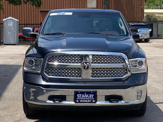 2017 RAM 1500 Laramie Crew Cab 4x2 57 Box