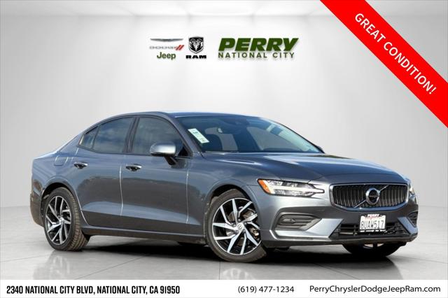 2020 Volvo S60 T5 Momentum