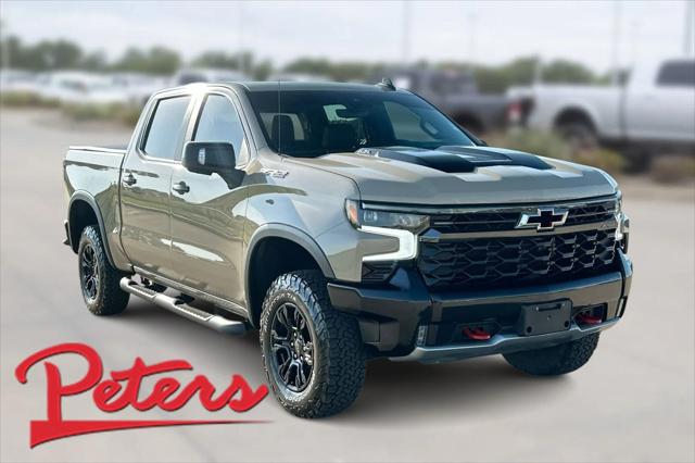 2022 Chevrolet Silverado 1500 4WD Crew Cab Short Bed ZR2