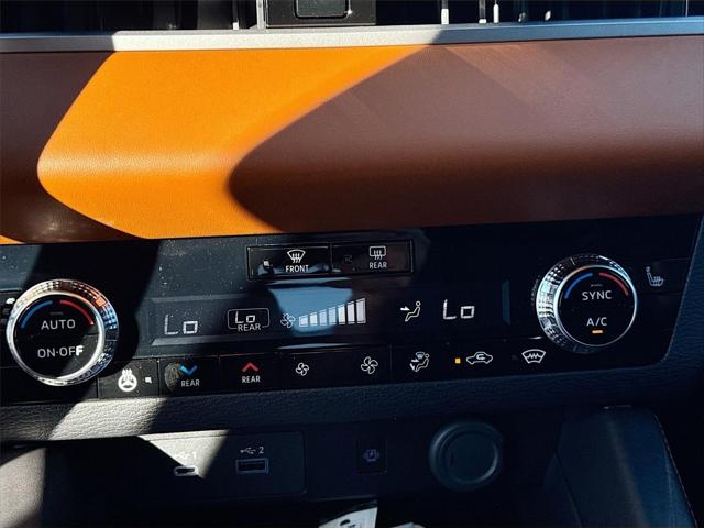 2025 Mitsubishi Outlander PHEV SEL S-AWC