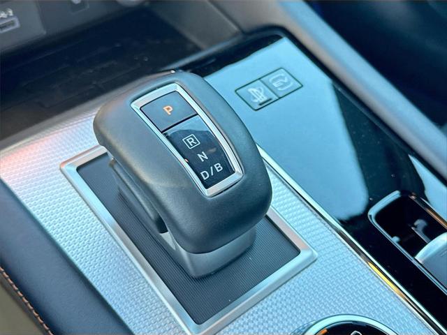 2025 Mitsubishi Outlander PHEV SEL S-AWC