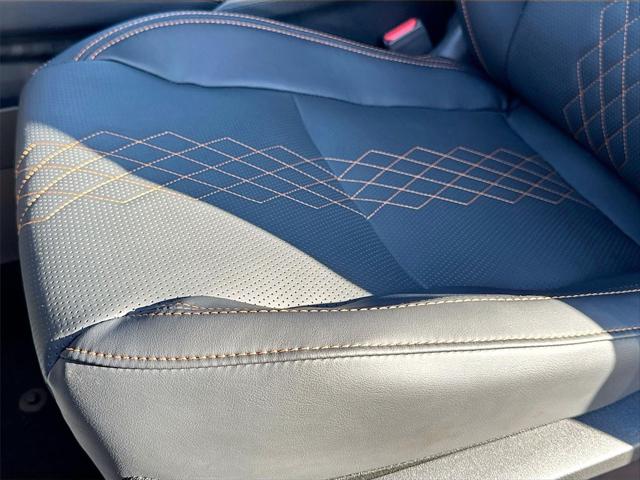 2025 Mitsubishi Outlander PHEV SEL S-AWC