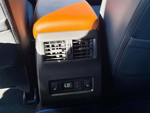 2025 Mitsubishi Outlander PHEV SEL S-AWC