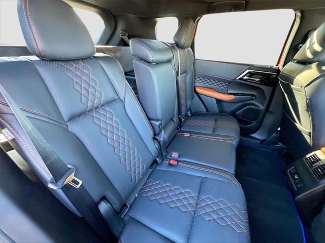 2025 Mitsubishi Outlander PHEV SEL S-AWC