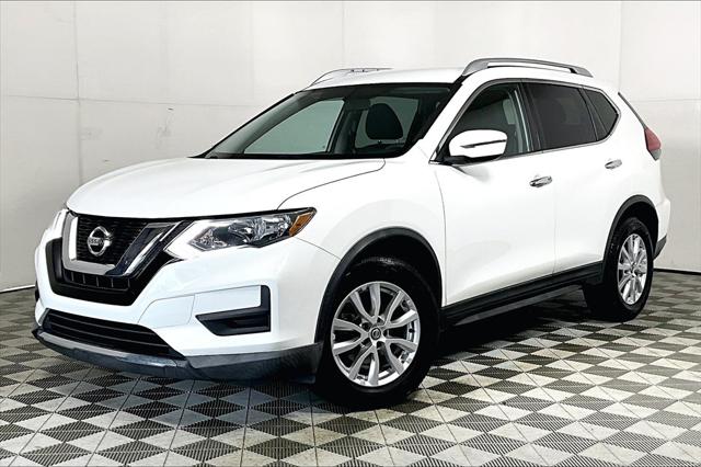 Used 2017 Nissan Rogue SV with VIN KNMAT2MT6HP539902 for sale in Olive Branch, MS