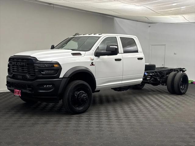 2025 RAM Ram 5500 Chassis Cab RAM 5500 TRADESMAN CHASSIS CREW CAB 4X4 84 CA