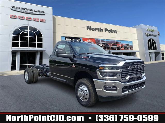 2025 RAM Ram 3500 Chassis Cab RAM 3500 TRADESMAN CHASSIS REGULAR CAB 4X4 84 CA