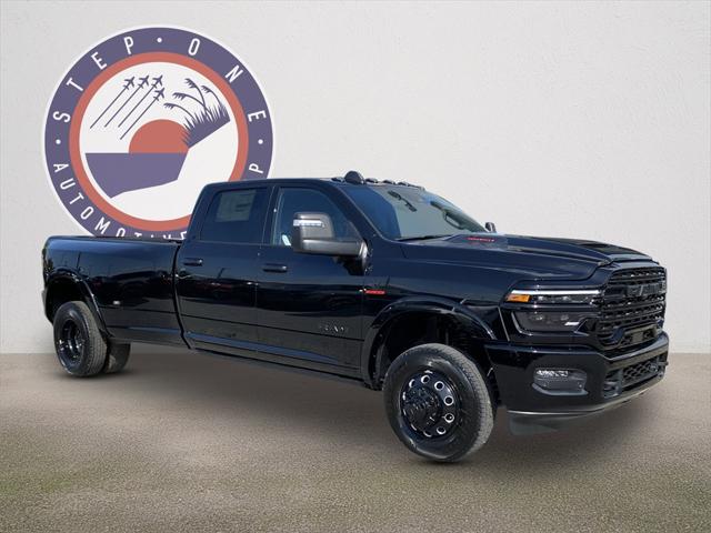 2025 RAM Ram 3500 RAM 3500 LIMITED CREW CAB 4X4 8 BOX