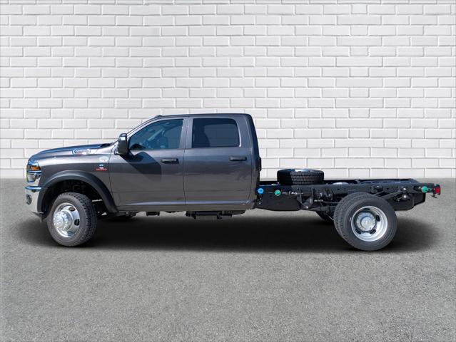 2025 RAM Ram 5500 Chassis Cab RAM 5500 TRADESMAN CHASSIS CREW CAB 4X4 60 CA