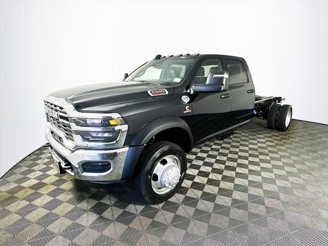 2025 RAM Ram 5500 Chassis Cab RAM 5500 TRADESMAN CHASSIS CREW CAB 4X4 84 CA
