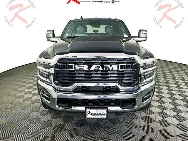 2025 RAM Ram 5500 Chassis Cab RAM 5500 TRADESMAN CHASSIS CREW CAB 4X4 84 CA