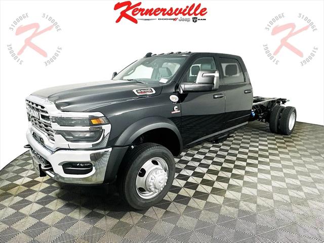 2025 RAM Ram 5500 Chassis Cab RAM 5500 TRADESMAN CHASSIS CREW CAB 4X4 84 CA