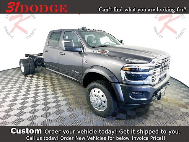 2025 RAM Ram 5500 Chassis Cab RAM 5500 BIG HORN CHASSIS CREW CAB 4X4 84 CA