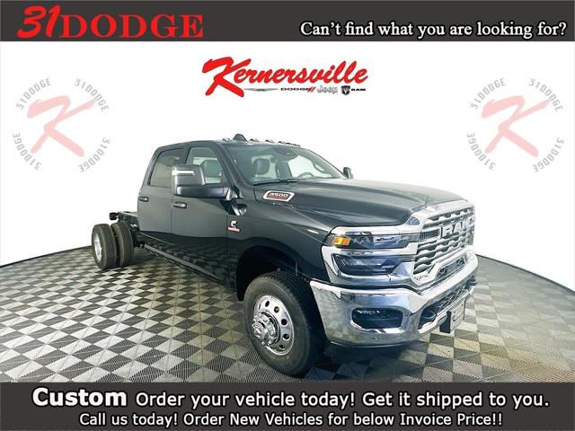 2025 RAM Ram 3500 Chassis Cab RAM 3500 TRADESMAN CREW CAB CHASSIS 4X4 60 CA