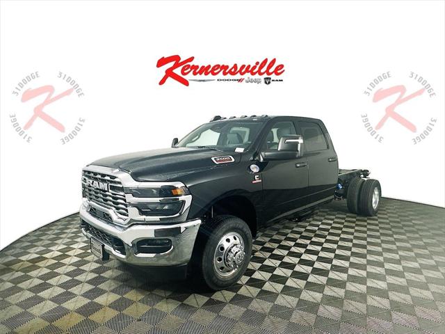 2025 RAM Ram 3500 Chassis Cab RAM 3500 TRADESMAN CREW CAB CHASSIS 4X4 60 CA