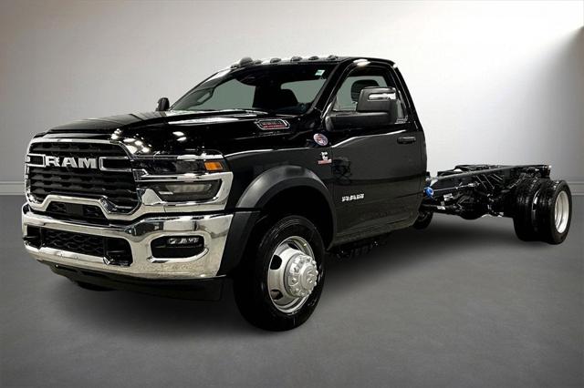 2025 RAM Ram 5500 Chassis Cab RAM 5500 BIG HORN CHASSIS REGULAR CAB 4X4 120 CA 2025 RAM Ram 5500 Chassis Cab RAM 5500 BIG HORN CHASSIS REGULAR CAB 4X4 120 CA