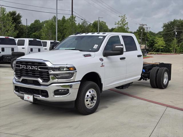 2025 RAM Ram 3500 Chassis Cab RAM 3500 TRADESMAN CREW CAB CHASSIS 4X4 60 CA