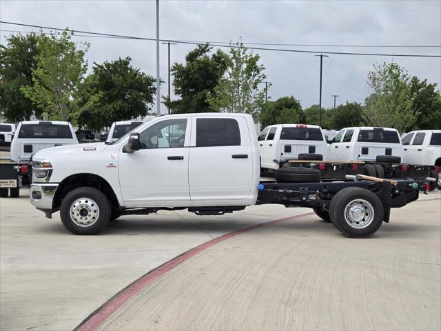 2025 RAM Ram 3500 Chassis Cab RAM 3500 TRADESMAN CREW CAB CHASSIS 4X4 60 CA